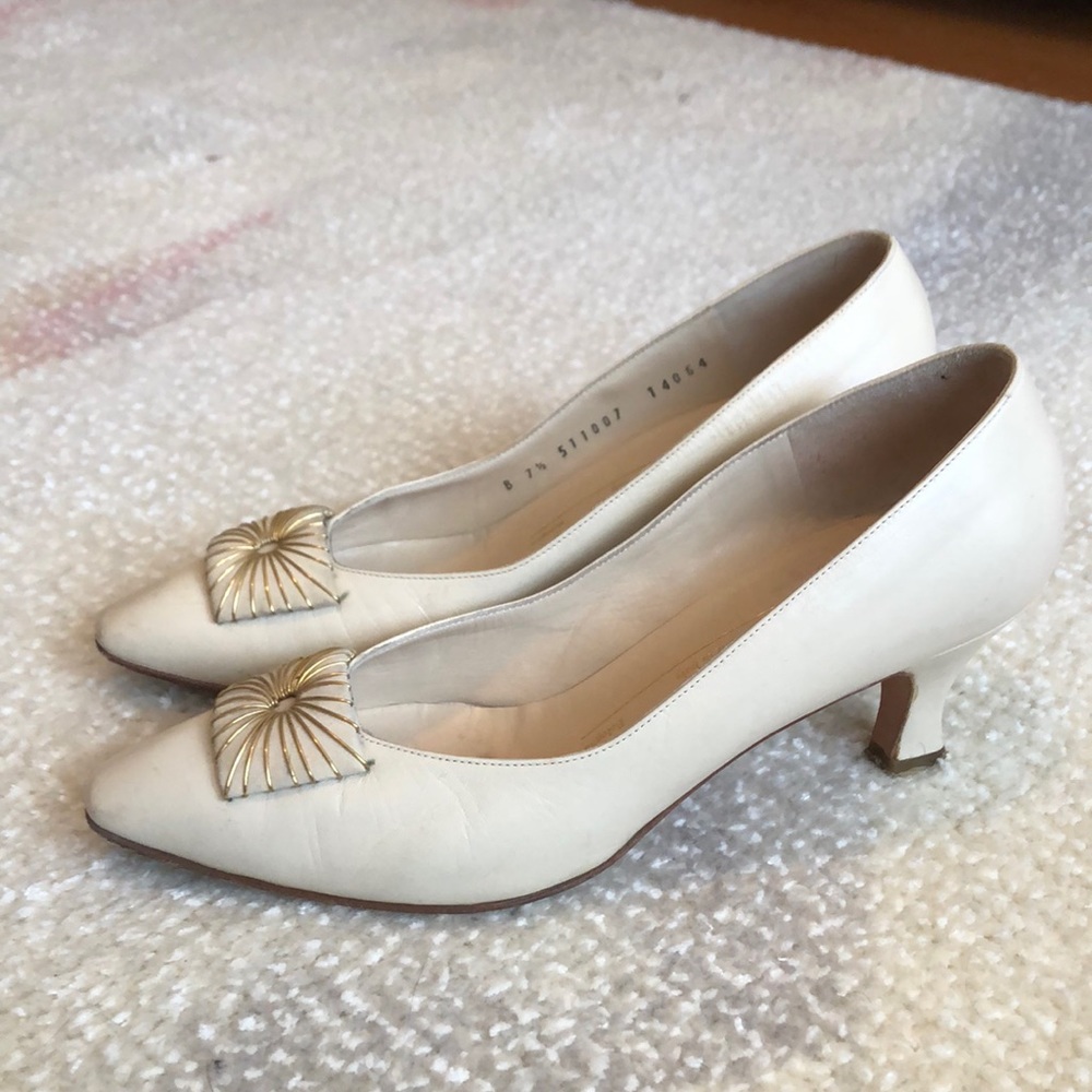 Vintage Stunning Bruno Magli Pumps - 7.5M